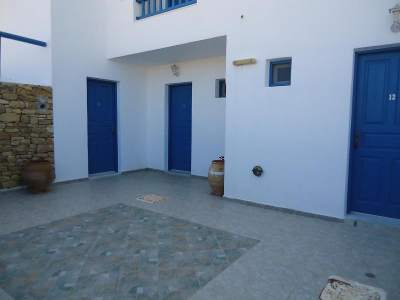 Double or Twin Room image 4