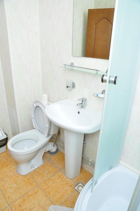 Standard Single Room - Treatment Included image 2