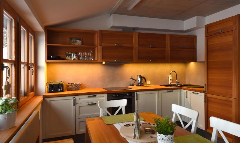 Apartment with Mountain View image 1
