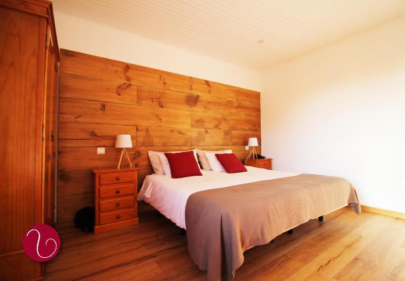 Double or Twin Room image 4