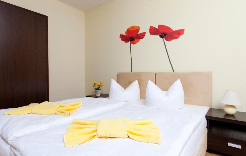 Triple Room image 3