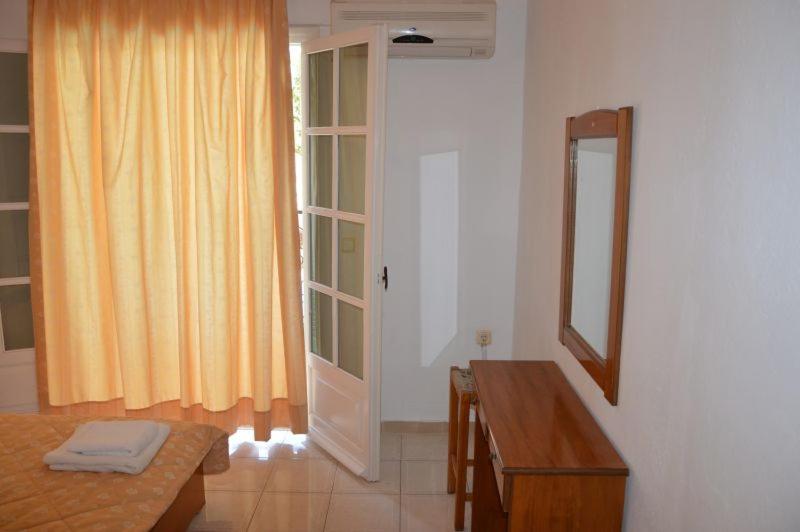 Apartment with Internal Stairs image 4