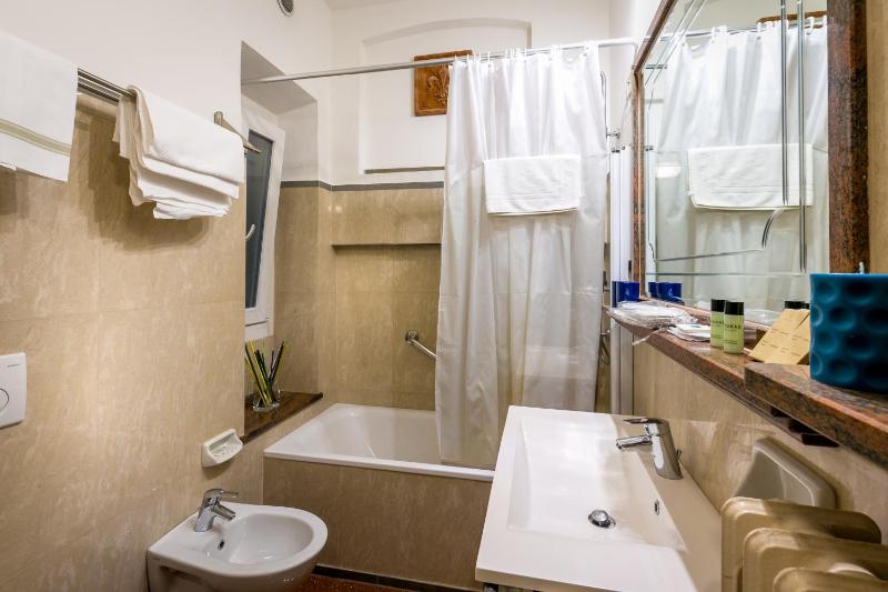 Junior Suite image 2