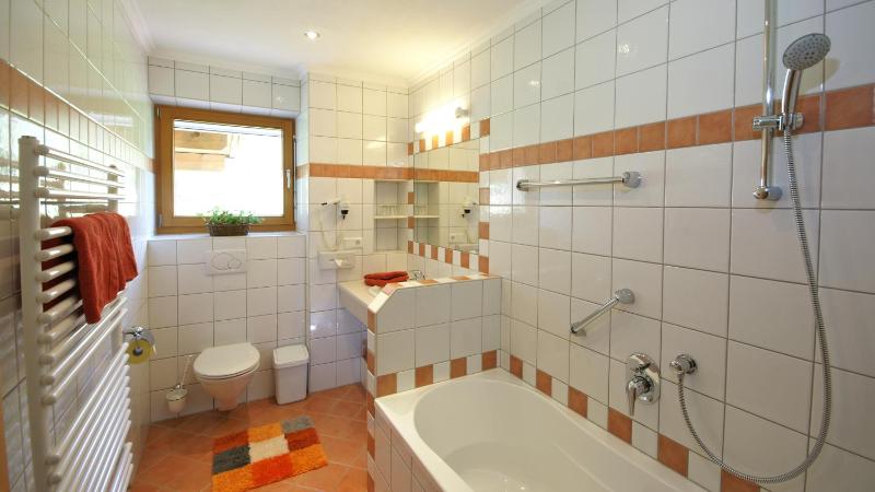 Two-Bedroom Apartment with Balcony image 4