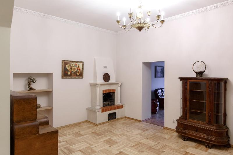 Grand Lviv Apartment I (1 of 3) - image 5