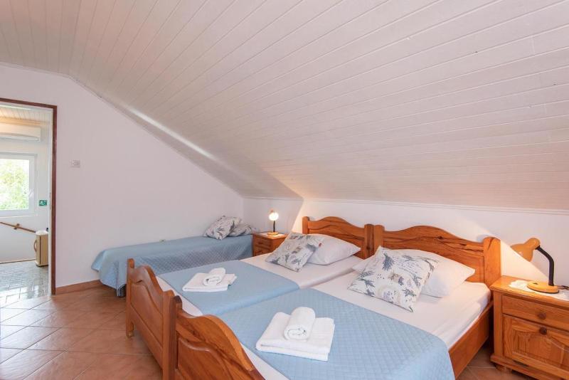 Four-Bedroom Holiday Home image 3