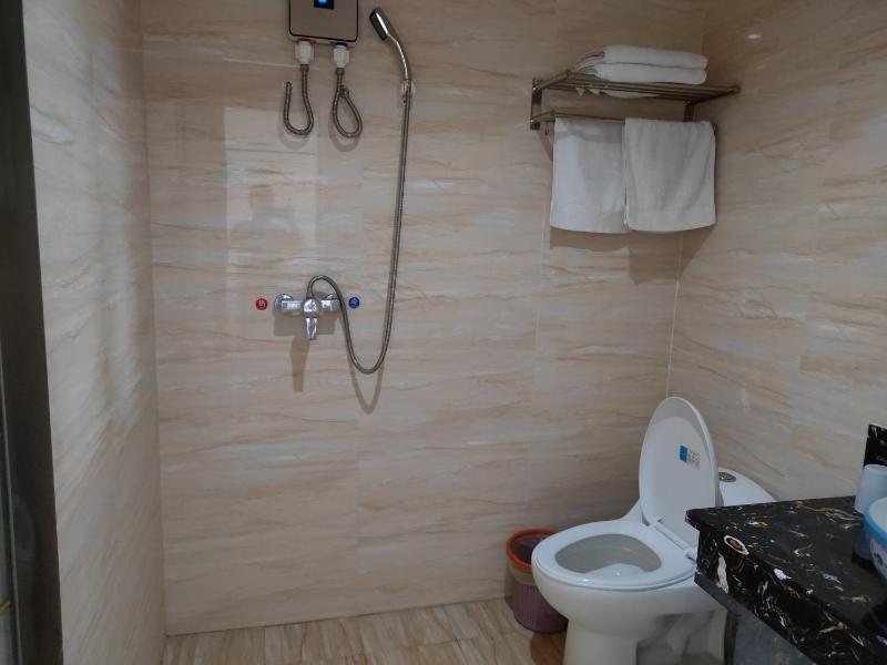 CHONG TI HOTEL - image 12