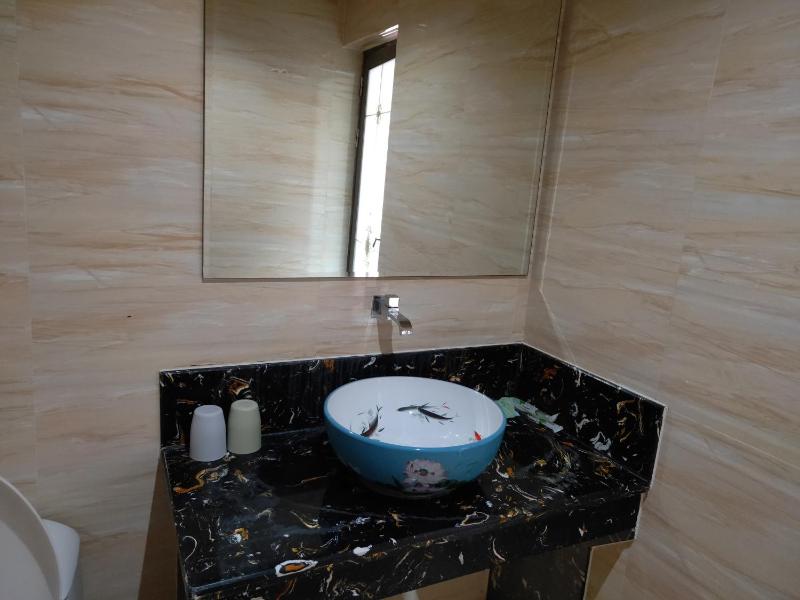 CHONG TI HOTEL - image 7
