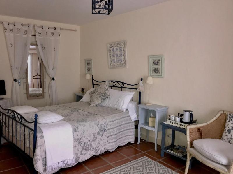 Double Room with Private Bathroom image 1