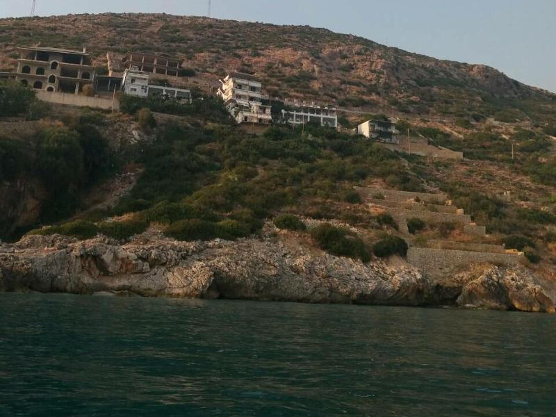 Double Room with Balcony and Sea View image 4