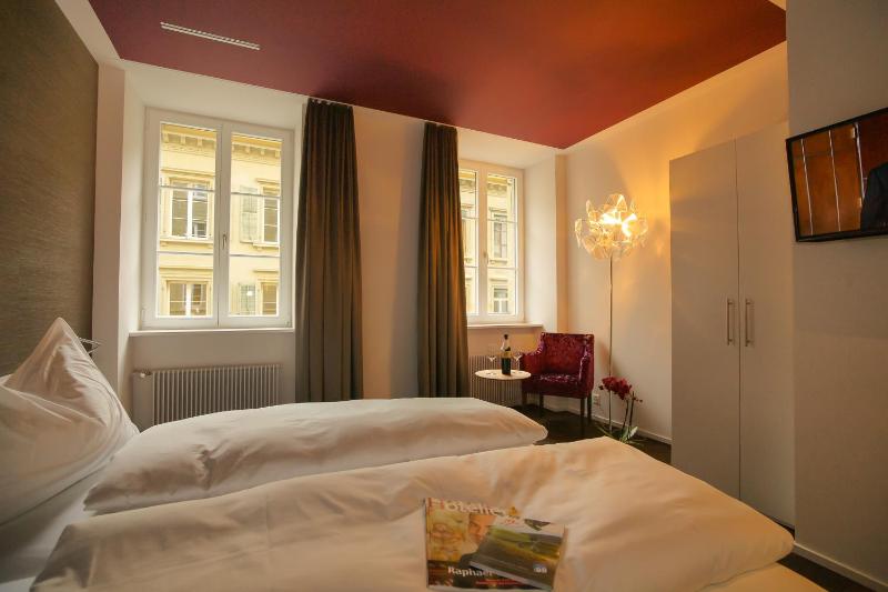 Design Double Room image 2