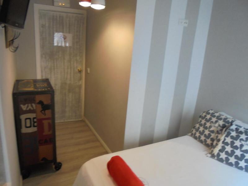 Double Room with Private External Bathroom image 3