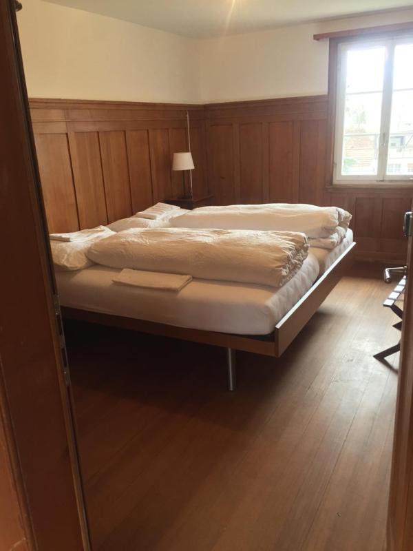 Standard Double Room with Shared Bathroom image 2