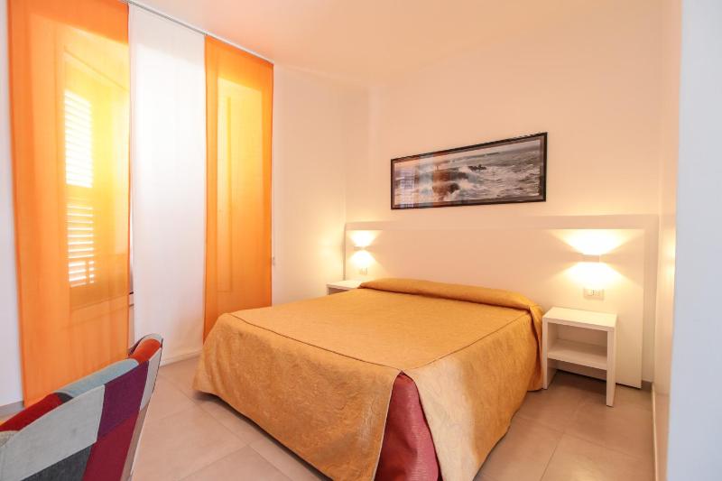 Double Room image 1