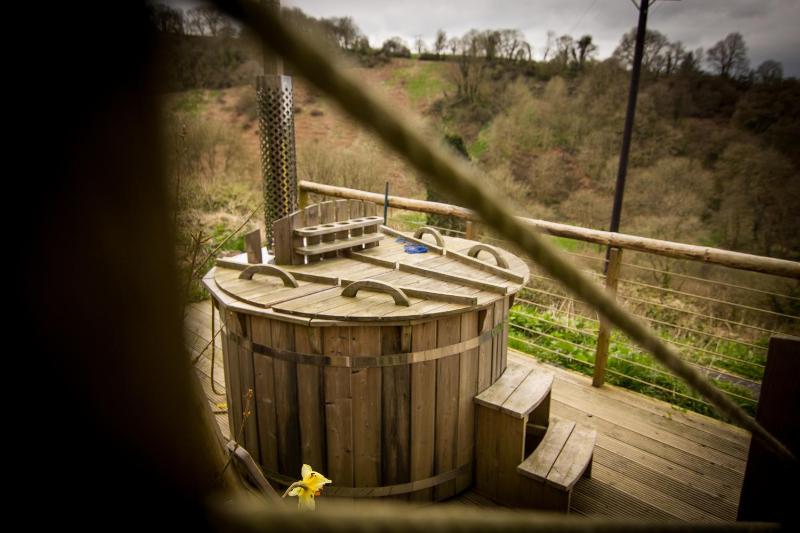 Double Room with Private Bathroom image 4