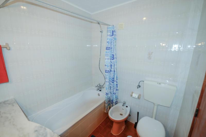 Luz Beach Ocean Front Apartment - image 12