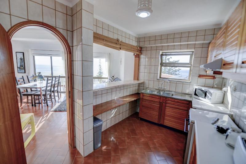 Luz Beach Ocean Front Apartment - image 8