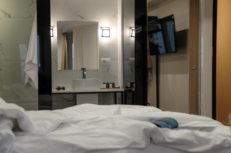 Superior Double or Twin Studio with Acropolis View image 2