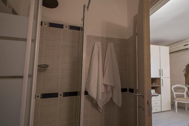 Double or Twin Room image 3