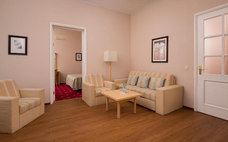 Suite image 2