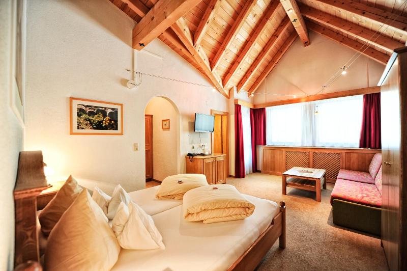 Superior Double Room image 3