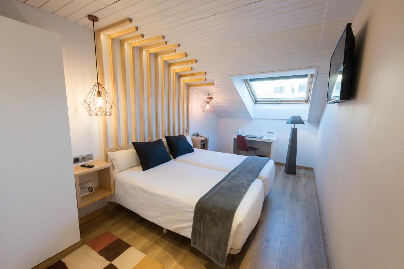 Hotel Fruela - image 39