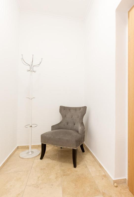Apartment 2 image 3