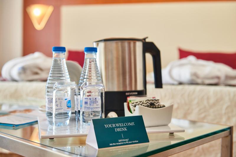 Junior Suite with Sea View image 4