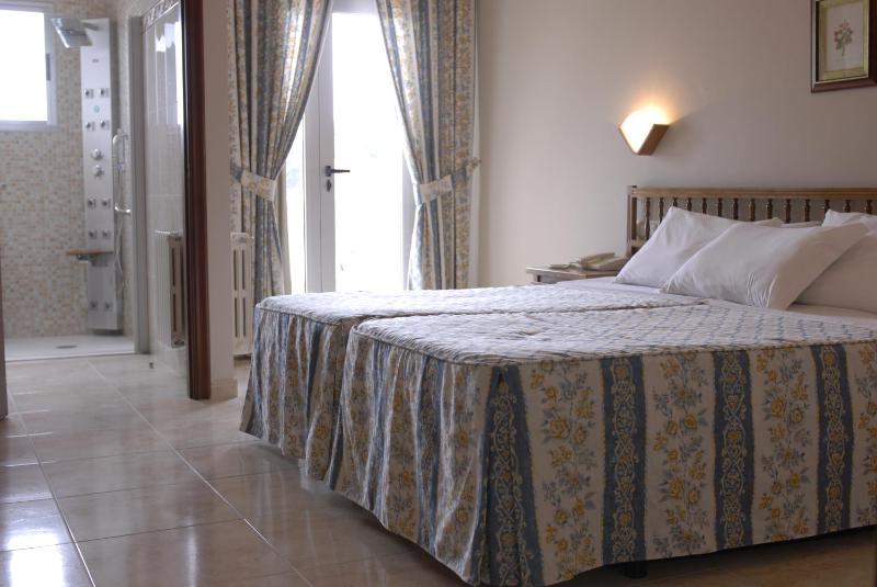Hotel Troncoso - image 24