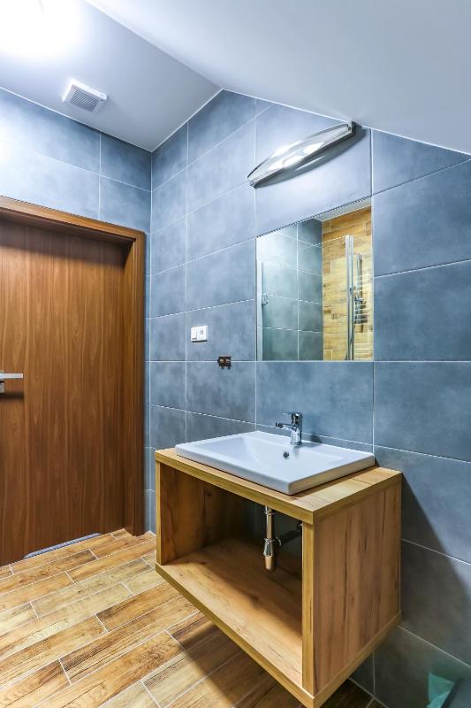 Standard Twin Room image 2