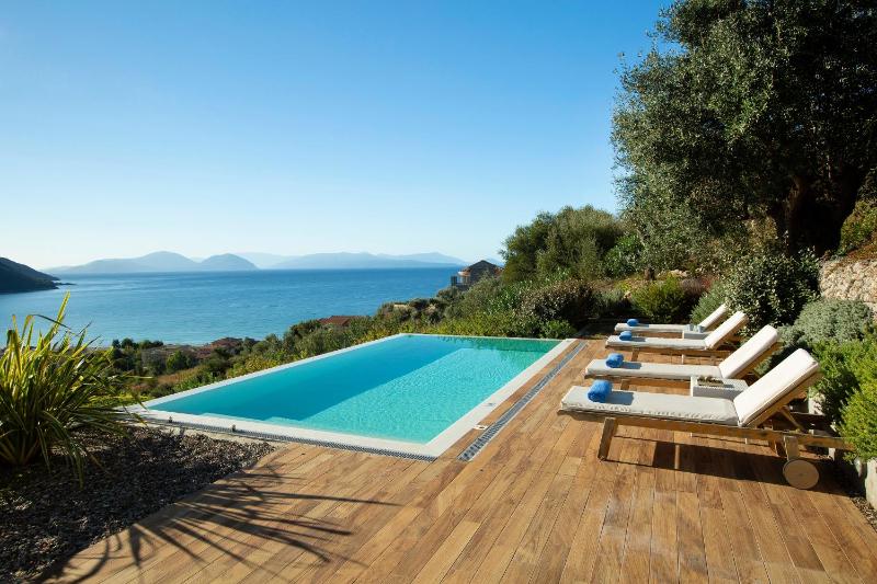 Two-Bedroom Villa image 1