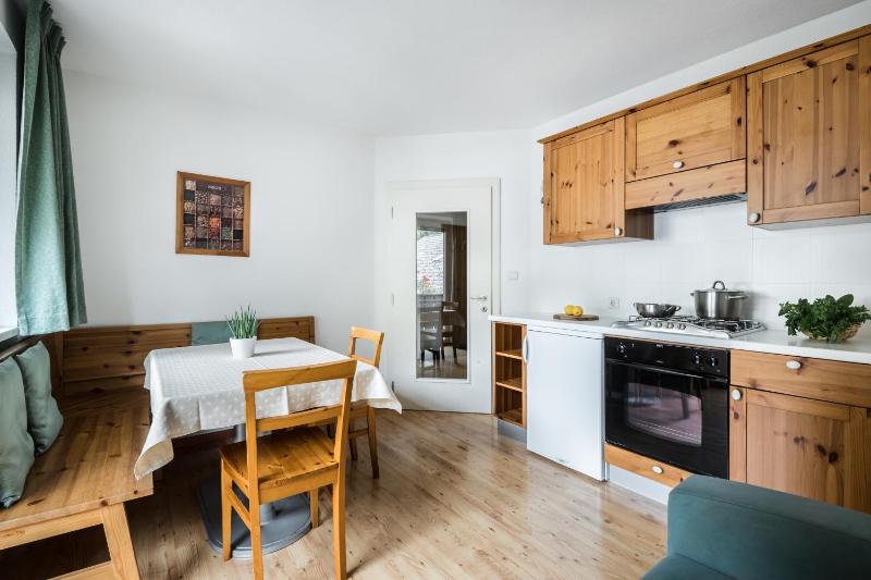 Two-Bedroom Apartment with Balcony image 4