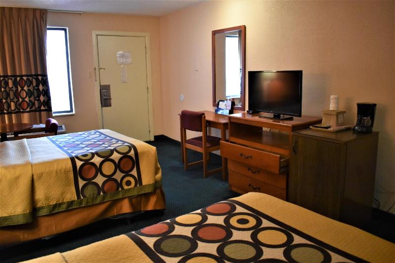 Double Room with Two Double Beds - Non-Smoking image 3