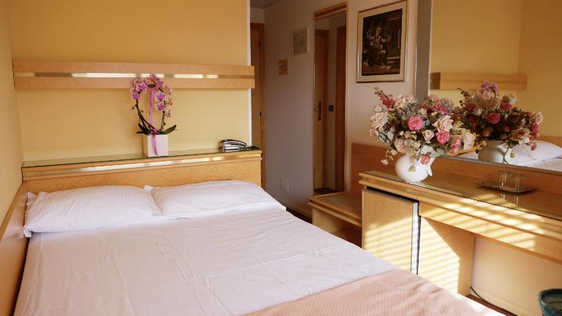 Hotel Antares - image 13