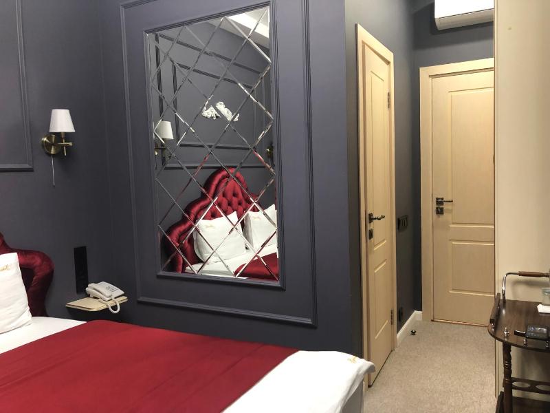 Double Room image 2