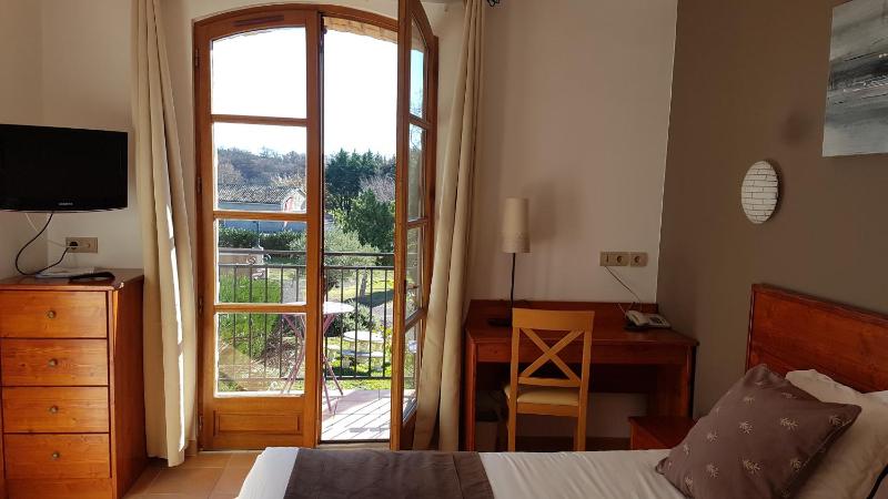 Double Room with Balcony image 1