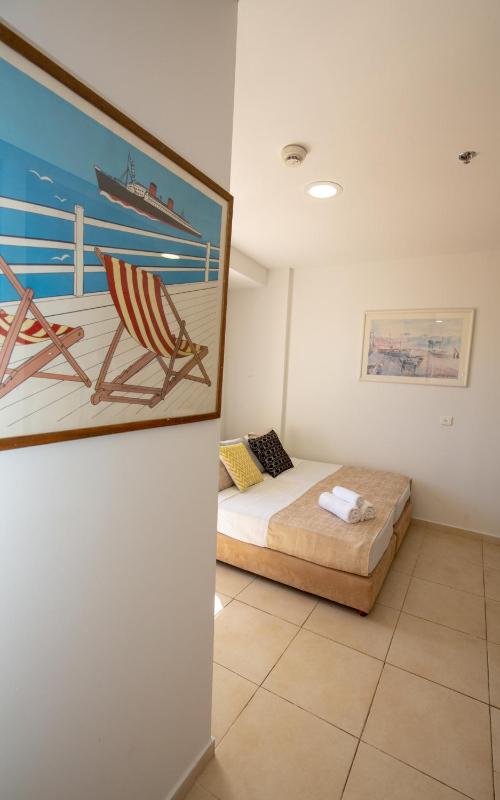 Motel Aviv - image 50