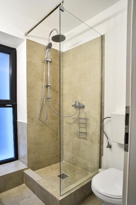 Executive Studio image 3