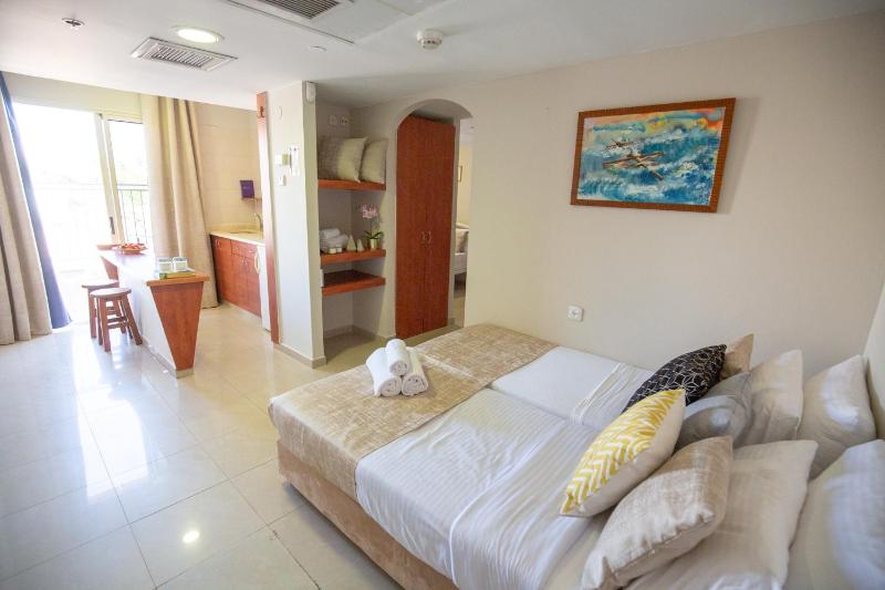 Motel Aviv - image 26