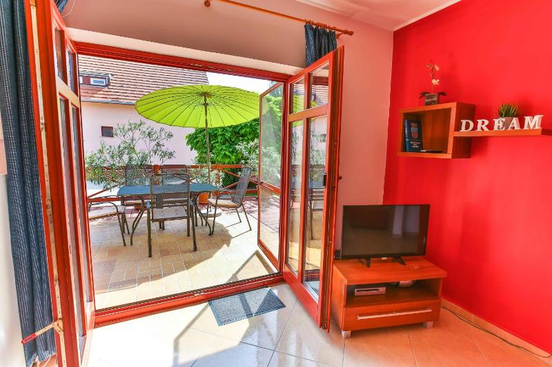 Family Apartment with Terrace image 4