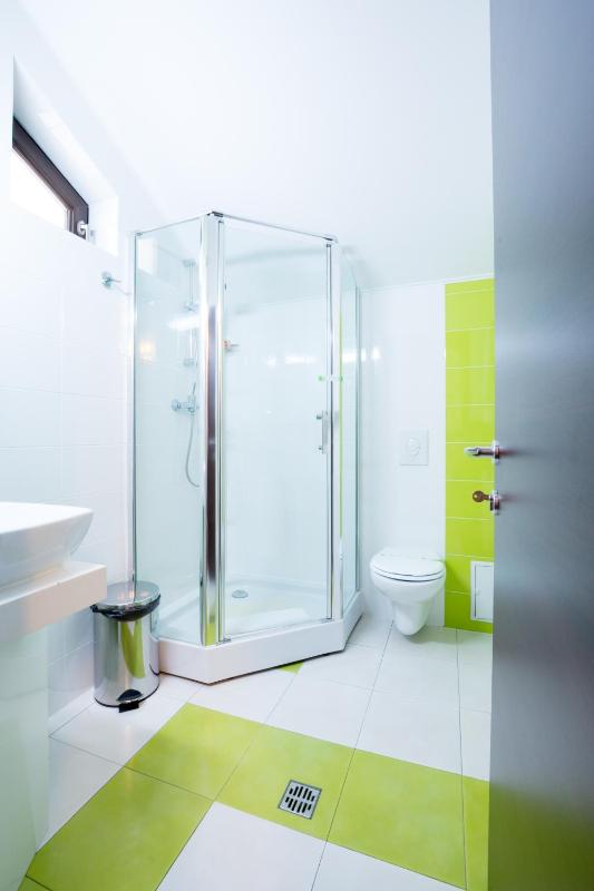 One-Bedroom Apartment image 2