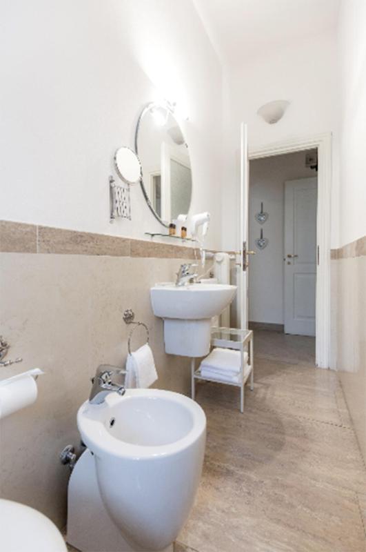 Superior Double or Twin Room image 2