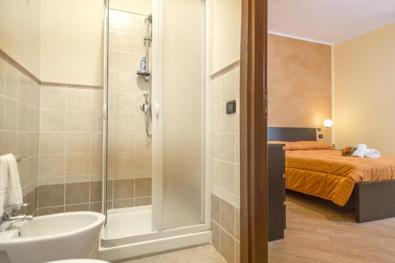 Triple Room with Garden View image 3