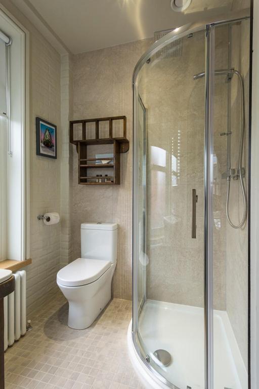 Double Room image 2