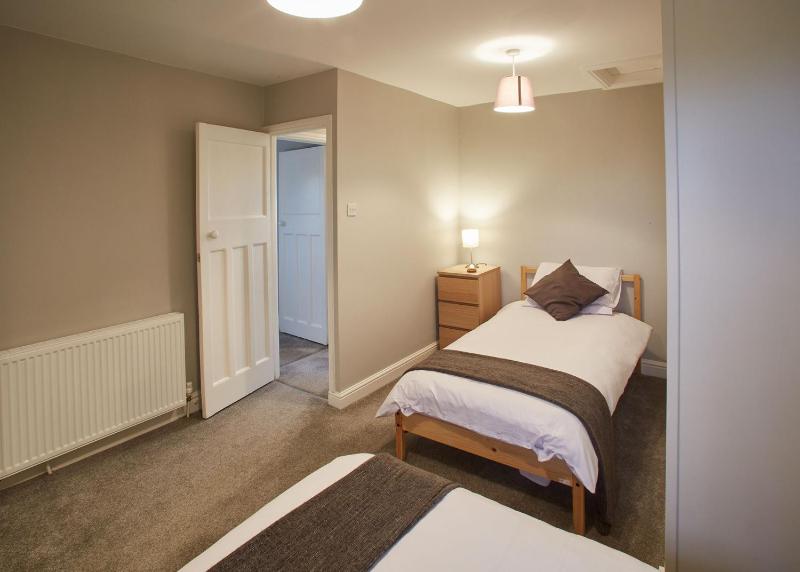 Two-Bedroom House image 4