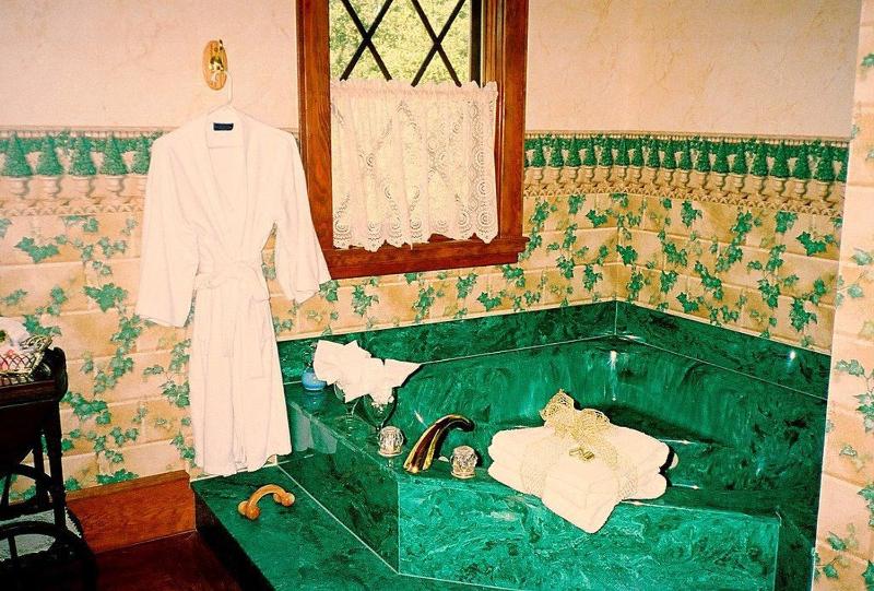 Superior Queen Room image 2