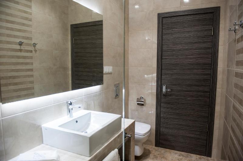 Standard Double or Twin Room image 2