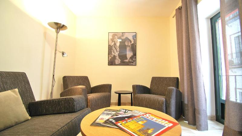 Two-Bedroom Apartment (6 Adults) image 3