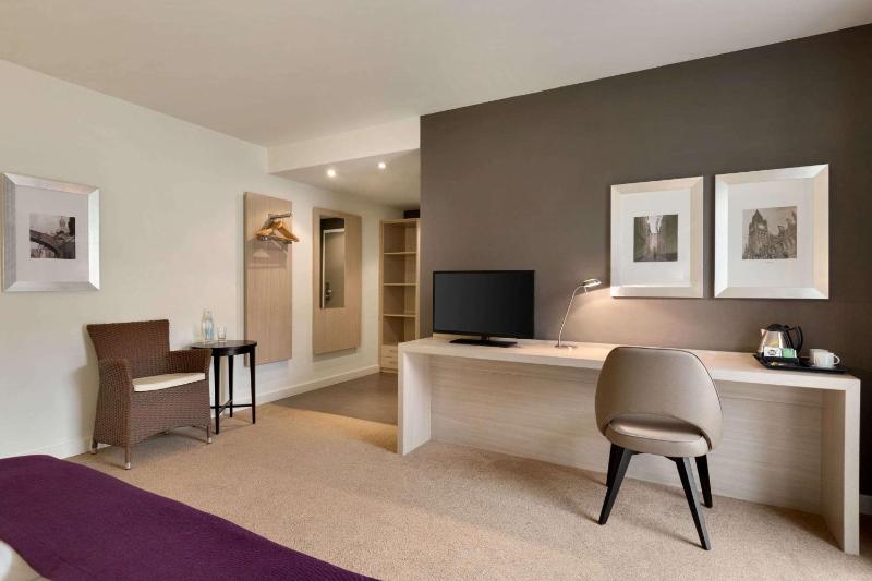 Superior Double Room image 4