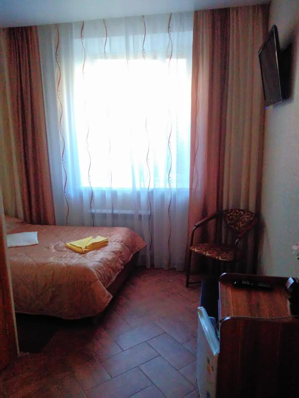 Small Single Room image 1